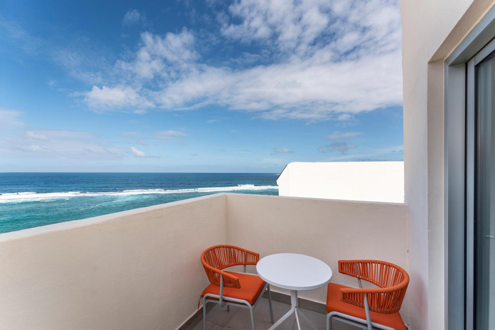 Occidental Las Canteras Las Palmas de Gran Canaria Exterior photo